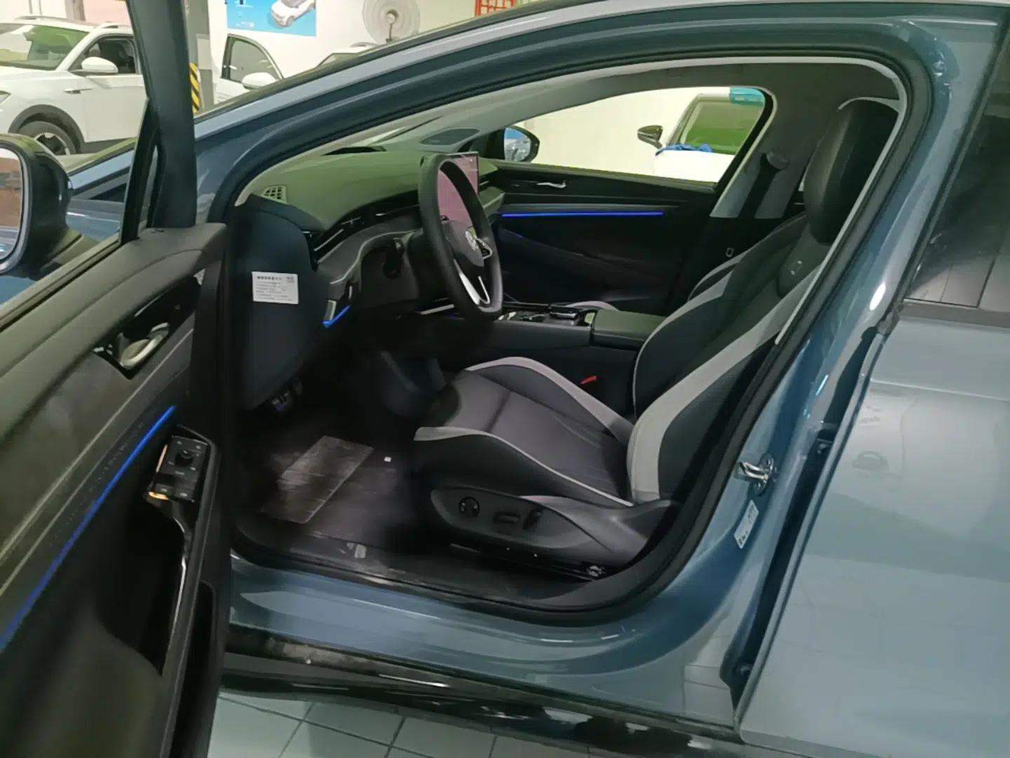 Volkswagen ID.7 VIZZION 2024 PRO Model — миниатюра 17