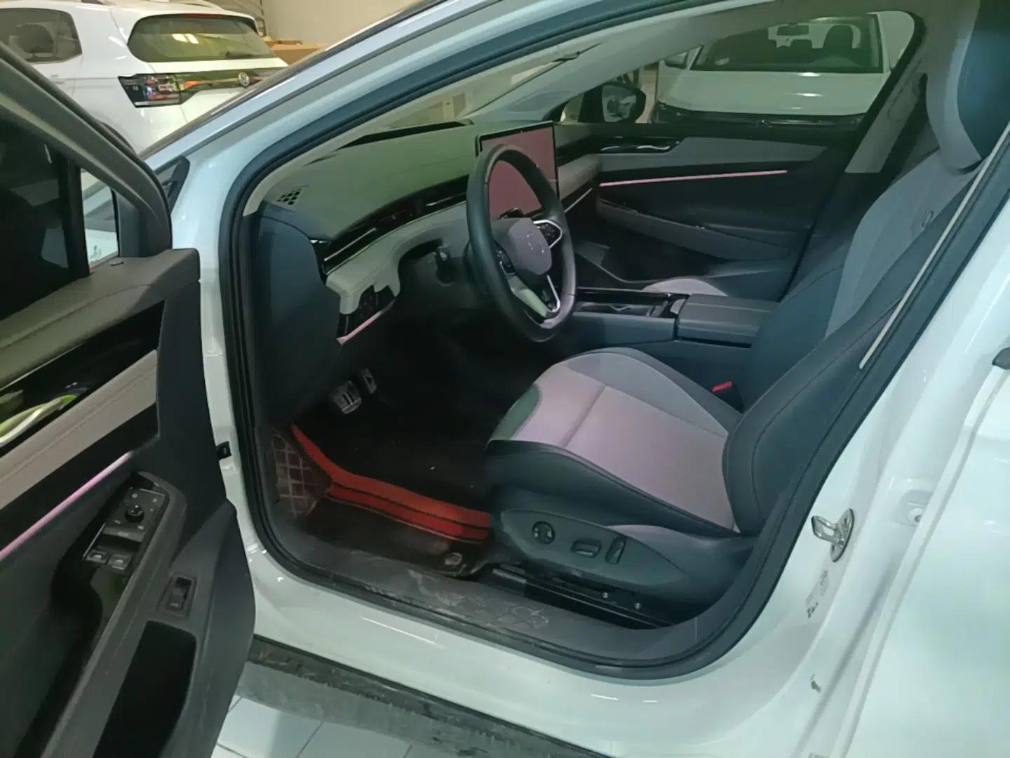 Volkswagen ID.7 VIZZION 2024 AIR model — миниатюра 18