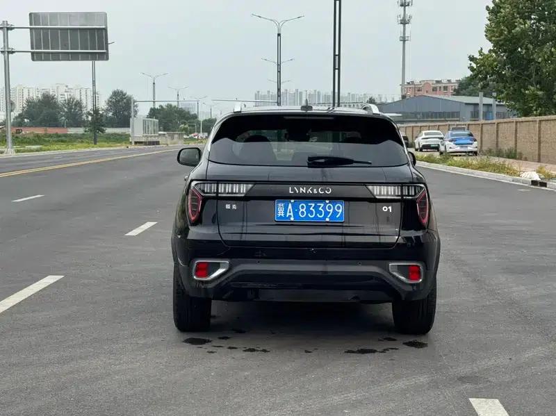 Lynk & Co 01 2017 2.0T 2WD Pro Edition — миниатюра 5