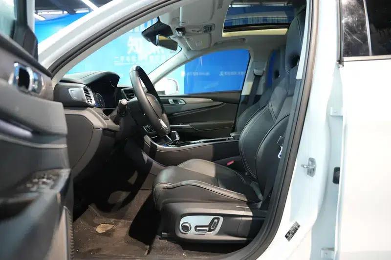 Lynk & Co 01 2019 2.0T 2WD Pro Edition (China VI Emission Standard) — миниатюра 23