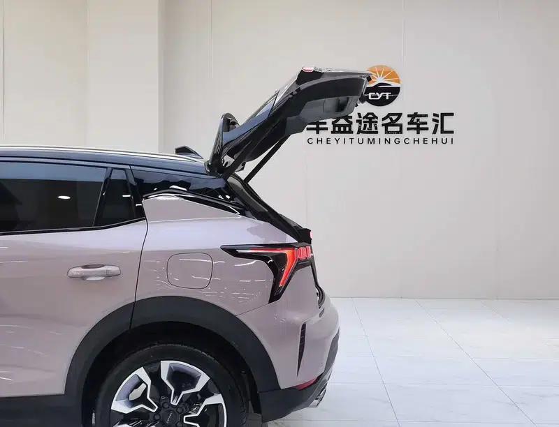 Lynk & Co 06 2023 Remix 1.5T Hero — миниатюра 17