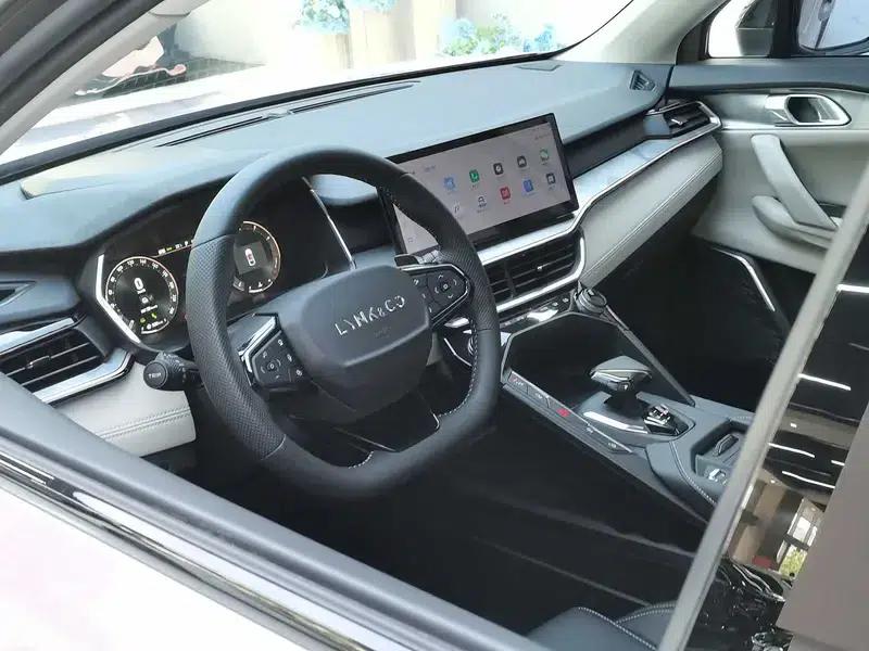 Lynk & Co 06 2023 Remix 1.5T Hero — миниатюра 21