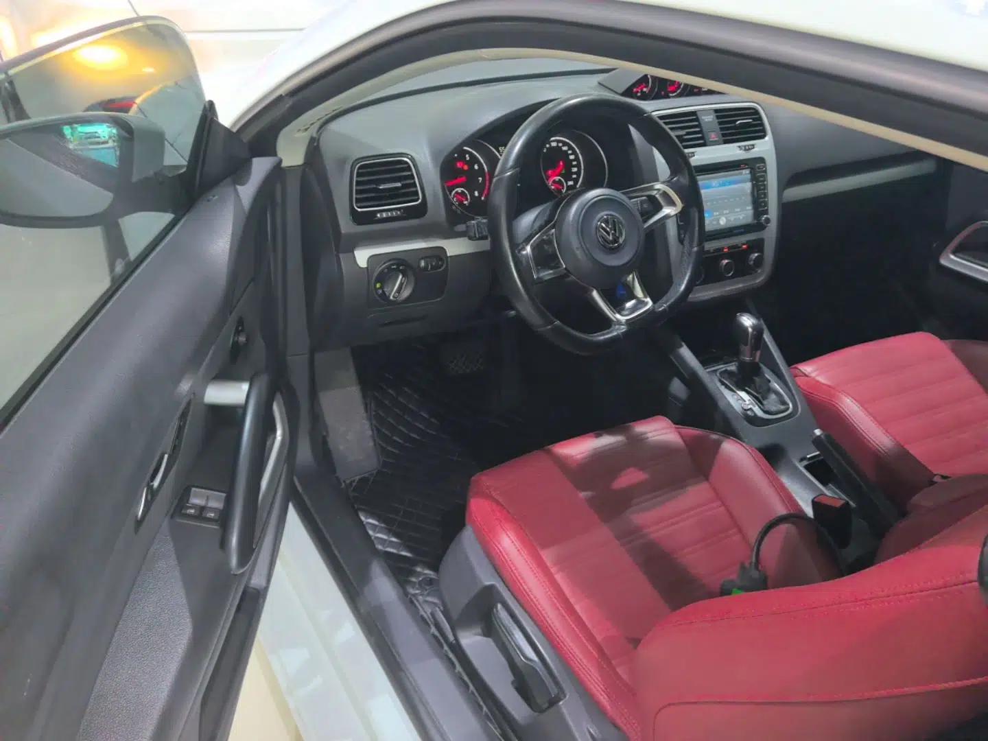 Volkswagen Scirocco 2015 1.4TSI Fashion Edition — миниатюра 18