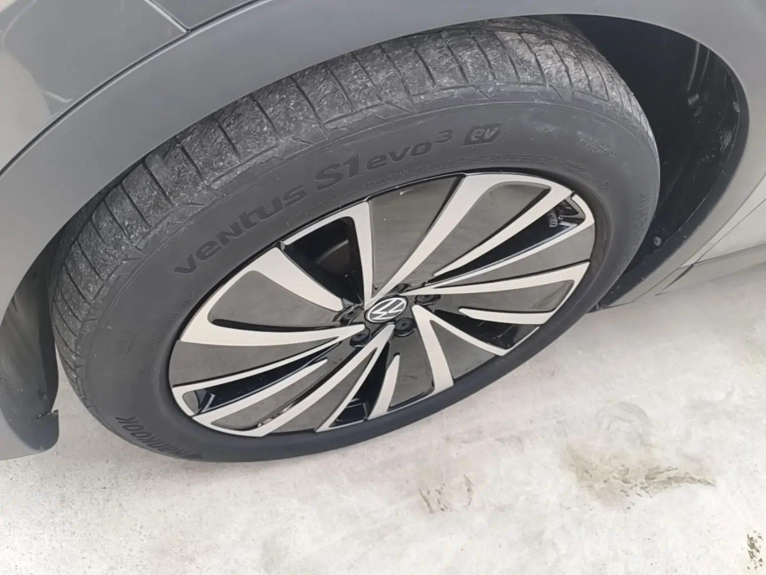 Volkswagen ID.4 X 2022 Pure Long-Range Version — миниатюра 10