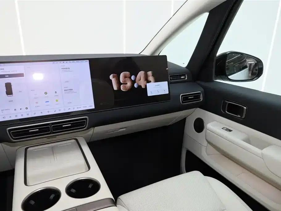 Li Auto MEGA 2025 Home Edition — миниатюра 24