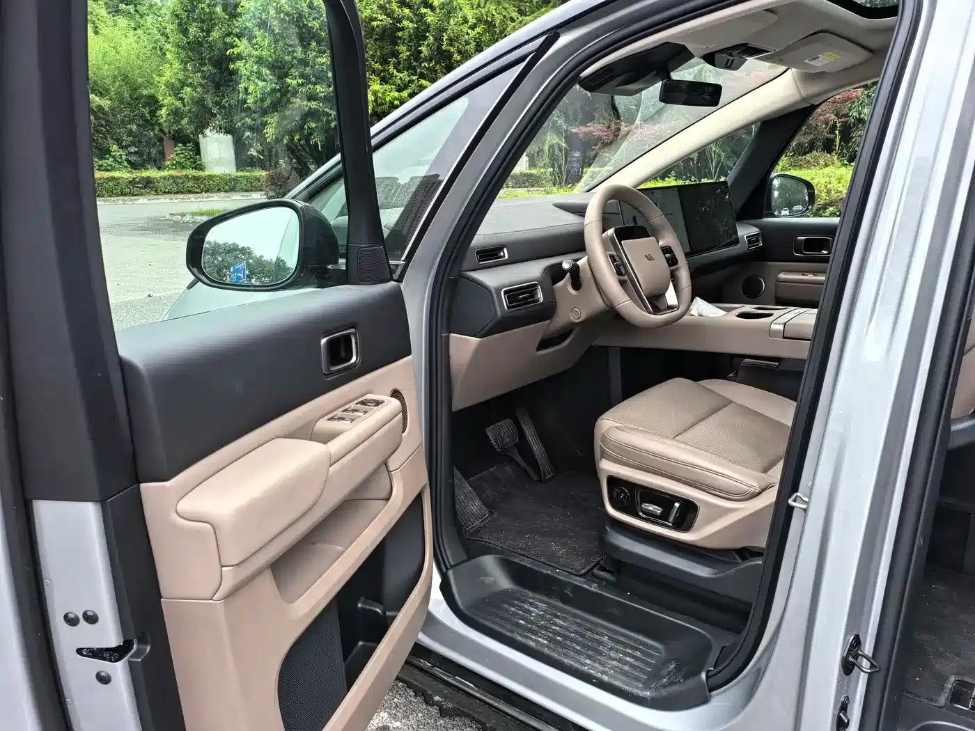 Li Auto MEGA 2025 Home Edition — миниатюра 14