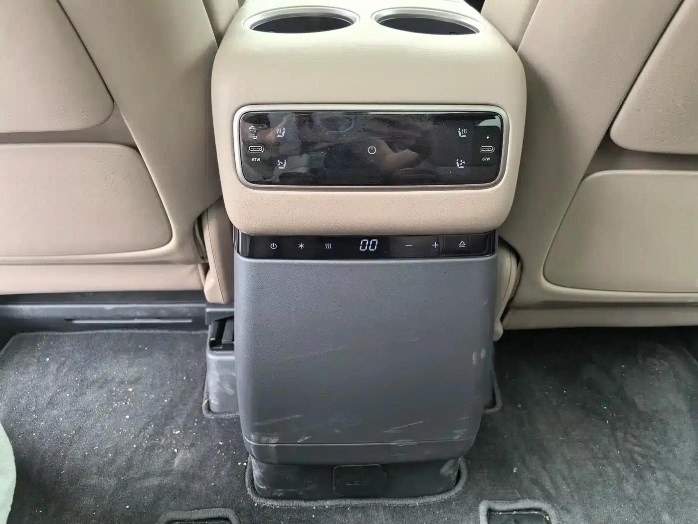 Li Auto MEGA 2025 Home Edition — миниатюра 16