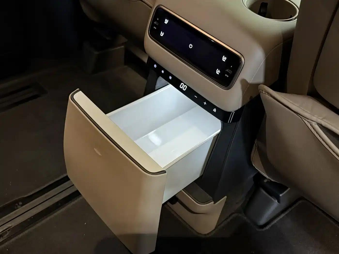 Li Auto MEGA 2025 Home Edition — миниатюра 6