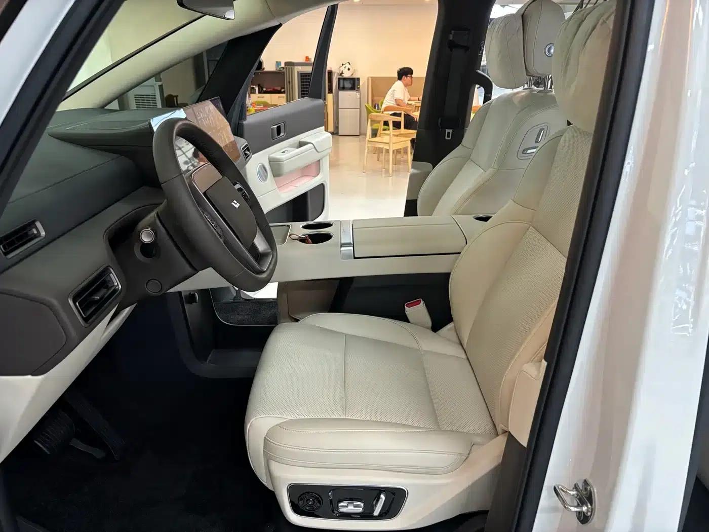 Li Auto MEGA 2024 Ultra — миниатюра 4