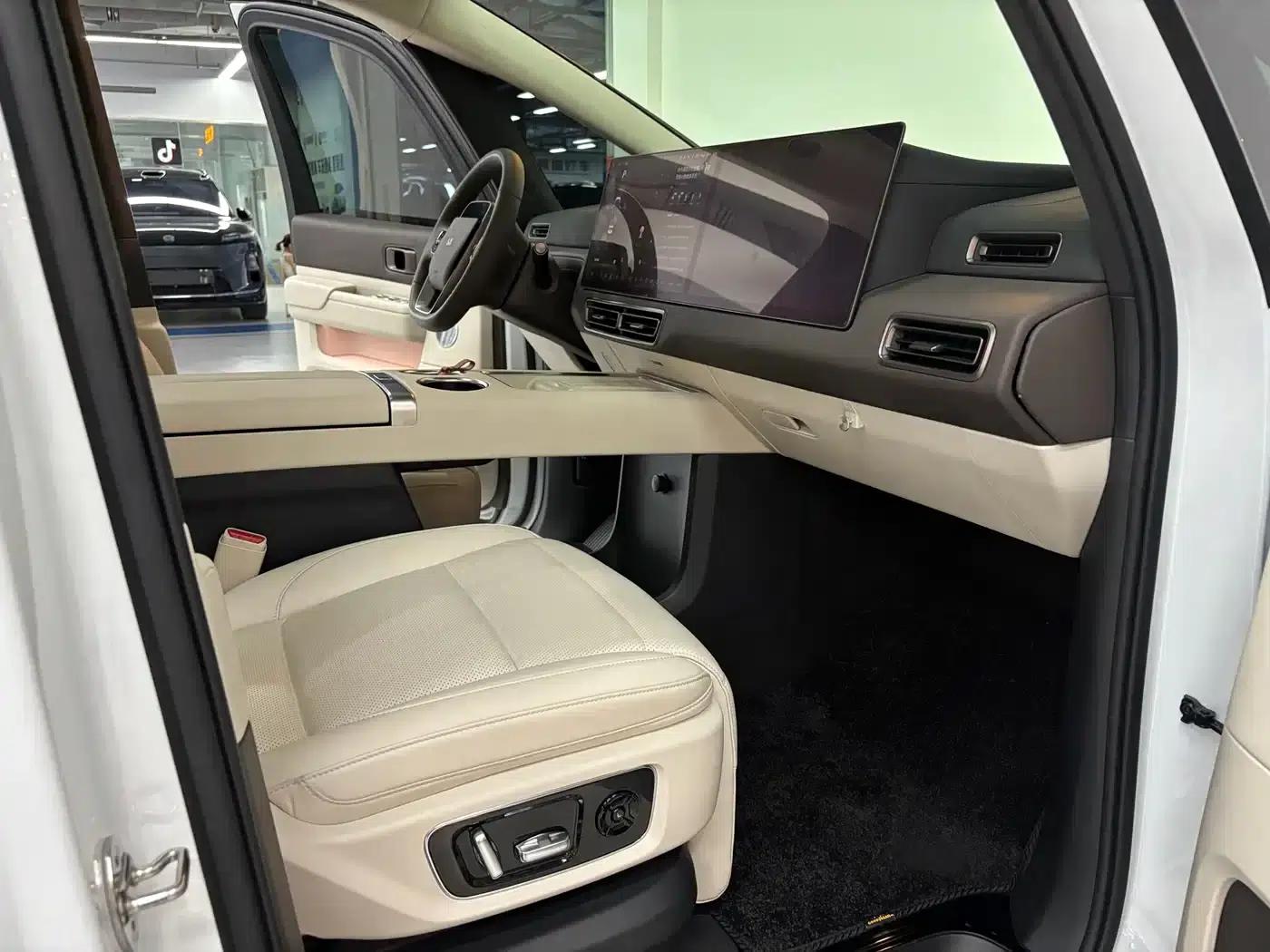 Li Auto MEGA 2024 Ultra — миниатюра 7