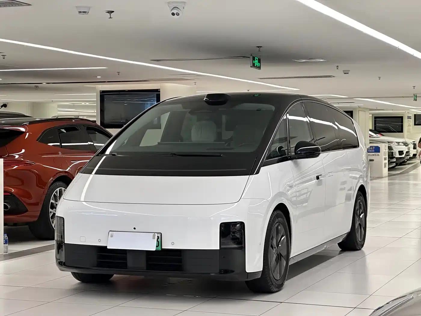 Li Auto MEGA 2024 Ultra — миниатюра 1