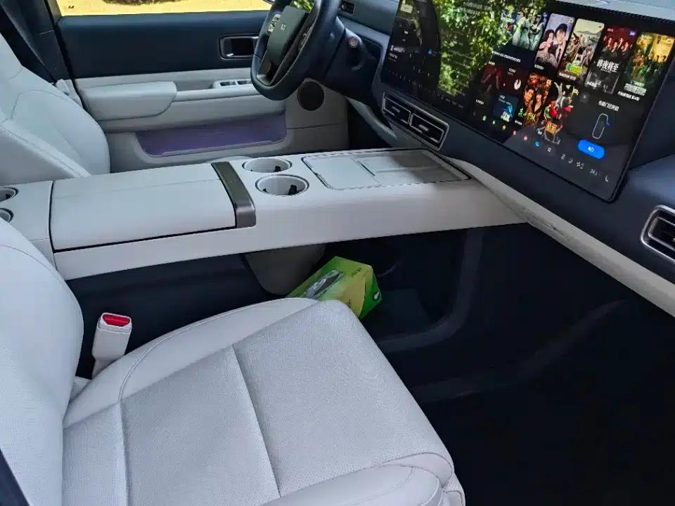 Li Auto MEGA 2025 Home Edition — миниатюра 12