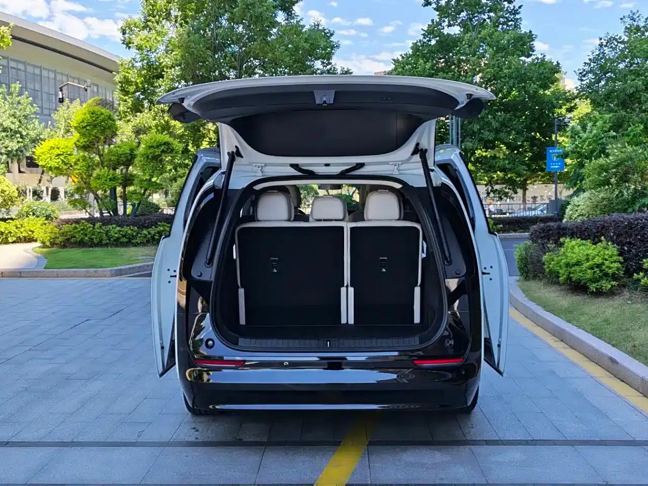 Li Auto MEGA 2025 Home Edition — миниатюра 5