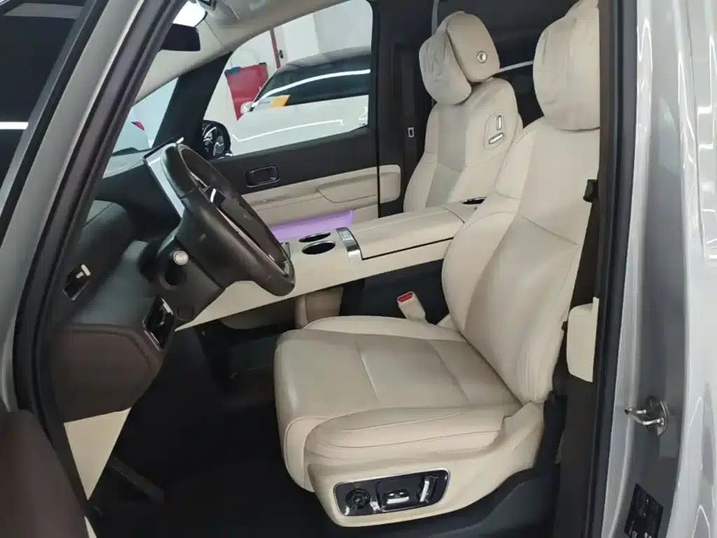 Li Auto MEGA 2024 Ultra — миниатюра 15