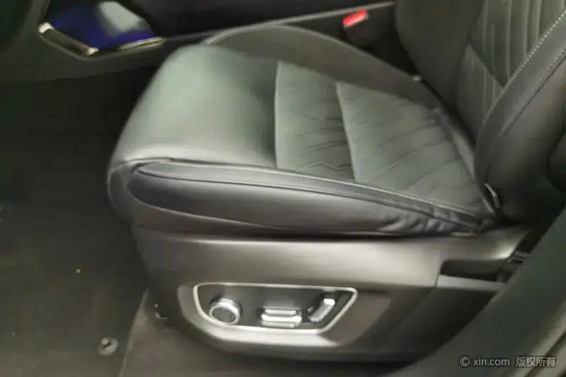 Lynk & Co 09 2021 2.0T Halo 7-seater — миниатюра 18