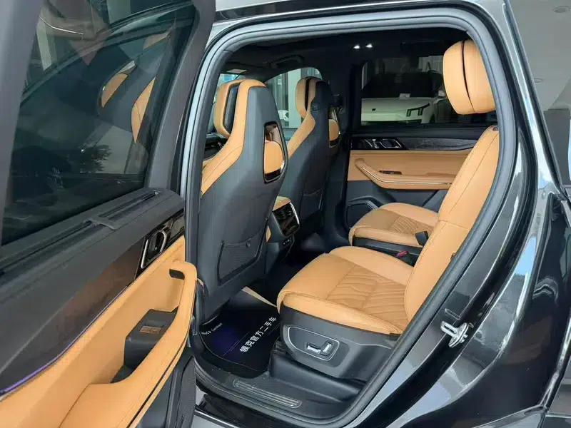 Lynk & Co 09 2021 2.0T Halo 6-seater — миниатюра 11