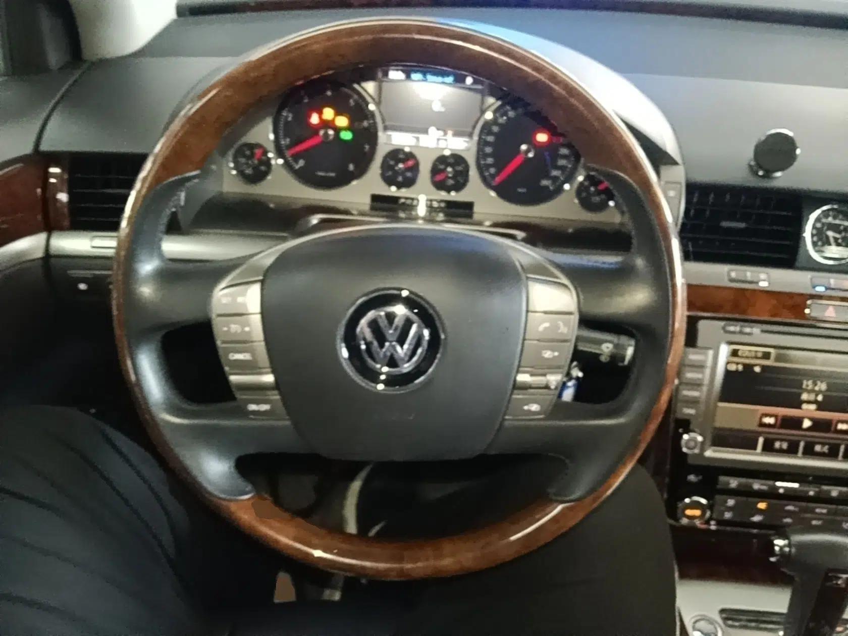 Volkswagen Phaeton 2012 3.0L Executive Version — миниатюра 13