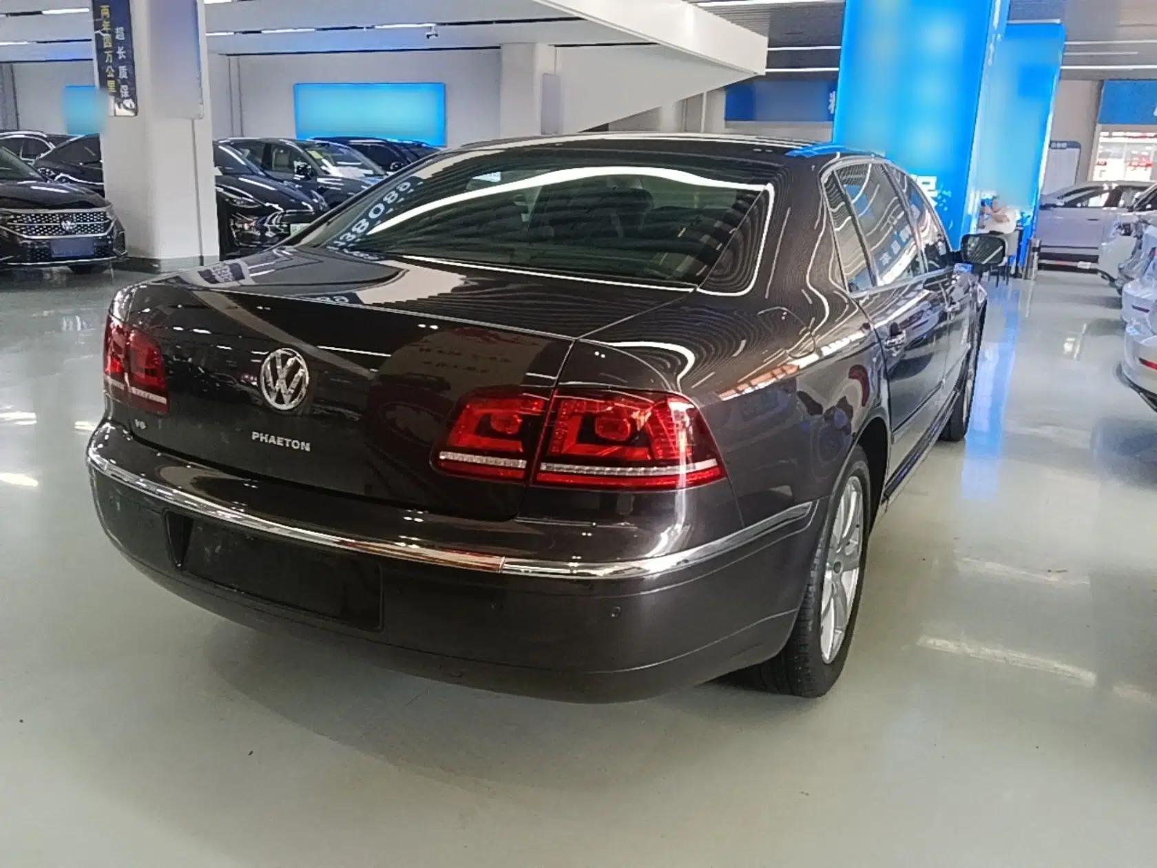 Volkswagen Phaeton 2012 3.0L Executive Version — миниатюра 6