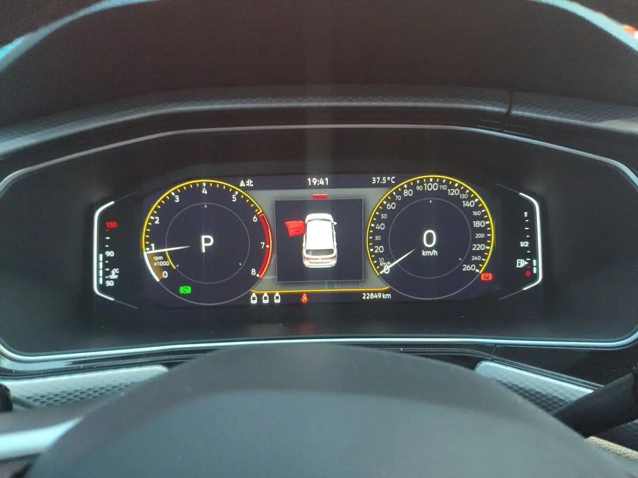 Volkswagen Tacqua 2021 1.5L Automatic Yue Zhi Lian Edition — миниатюра 11