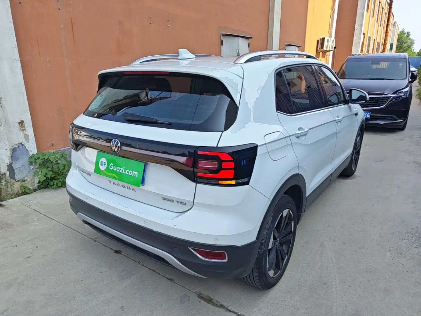 Volkswagen Tacqua 2023 200TSI DSG Joy-Connect Edition — миниатюра 6