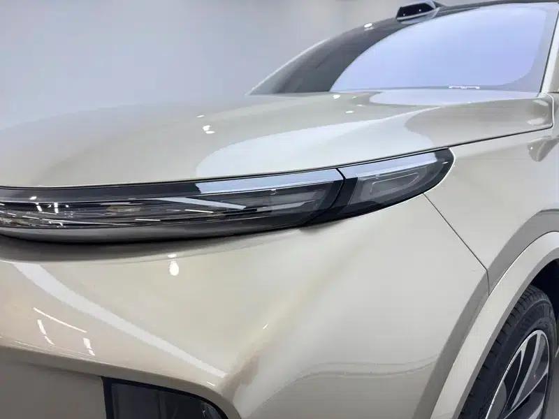 Li Auto L9 2022 Max Edition — миниатюра 12