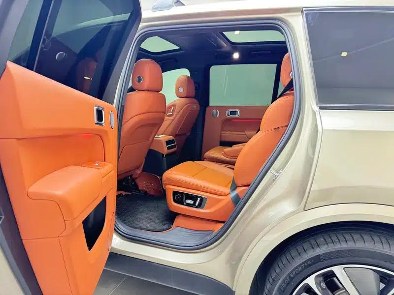 Li Auto L9 2022 Max Edition — миниатюра 18