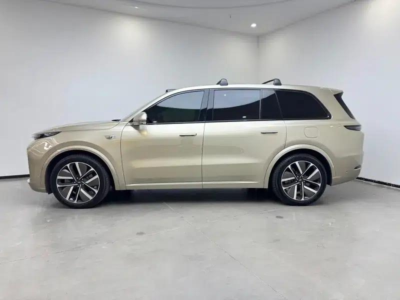 Li Auto L9 2022 Max Edition — миниатюра 4