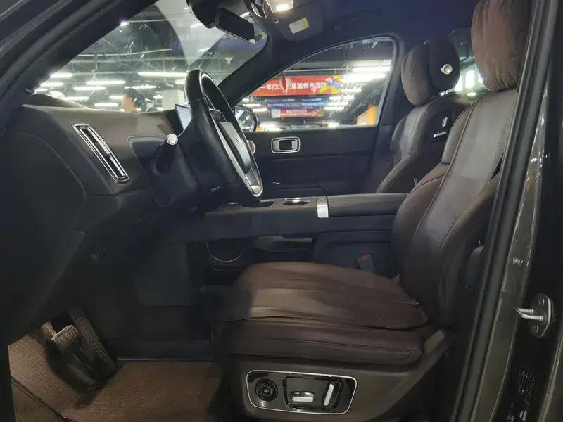 Li Auto L9 2022 Max Edition — миниатюра 9