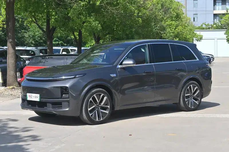 Li Auto L8 2023 Pro Edition — миниатюра 1