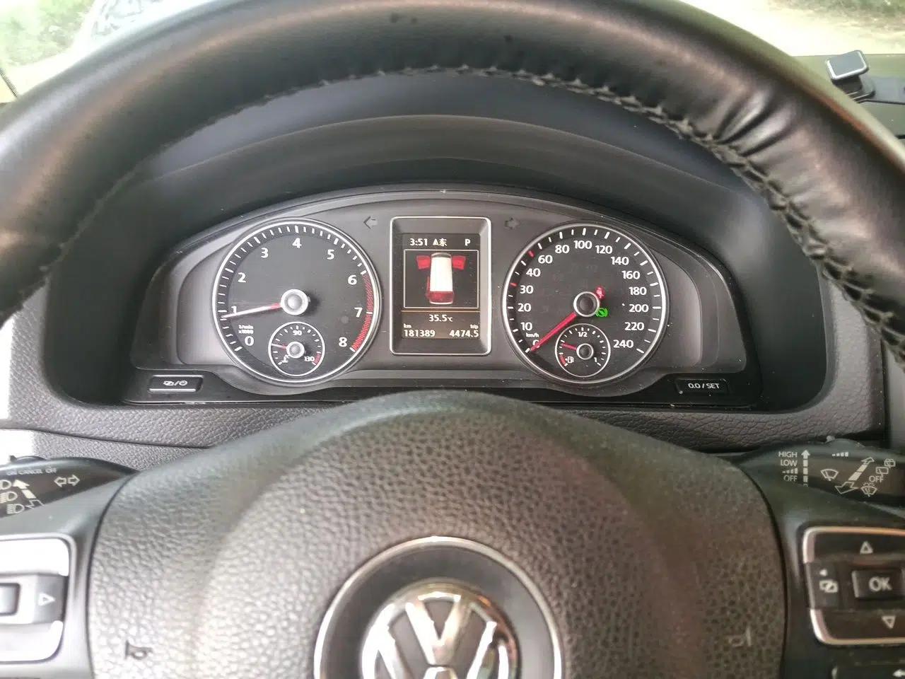 Volkswagen Multivan 2014 2.0 TSI Four-Wheel-Drive Executive Edition — миниатюра 11