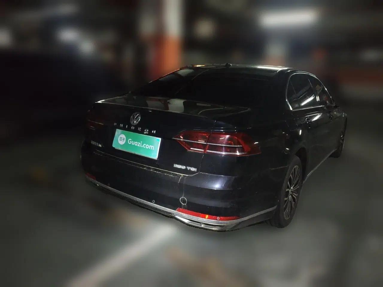 Volkswagen Phideon 2018 Revised Version 380TSI Two-Wheel Drive Business Edition — миниатюра 6