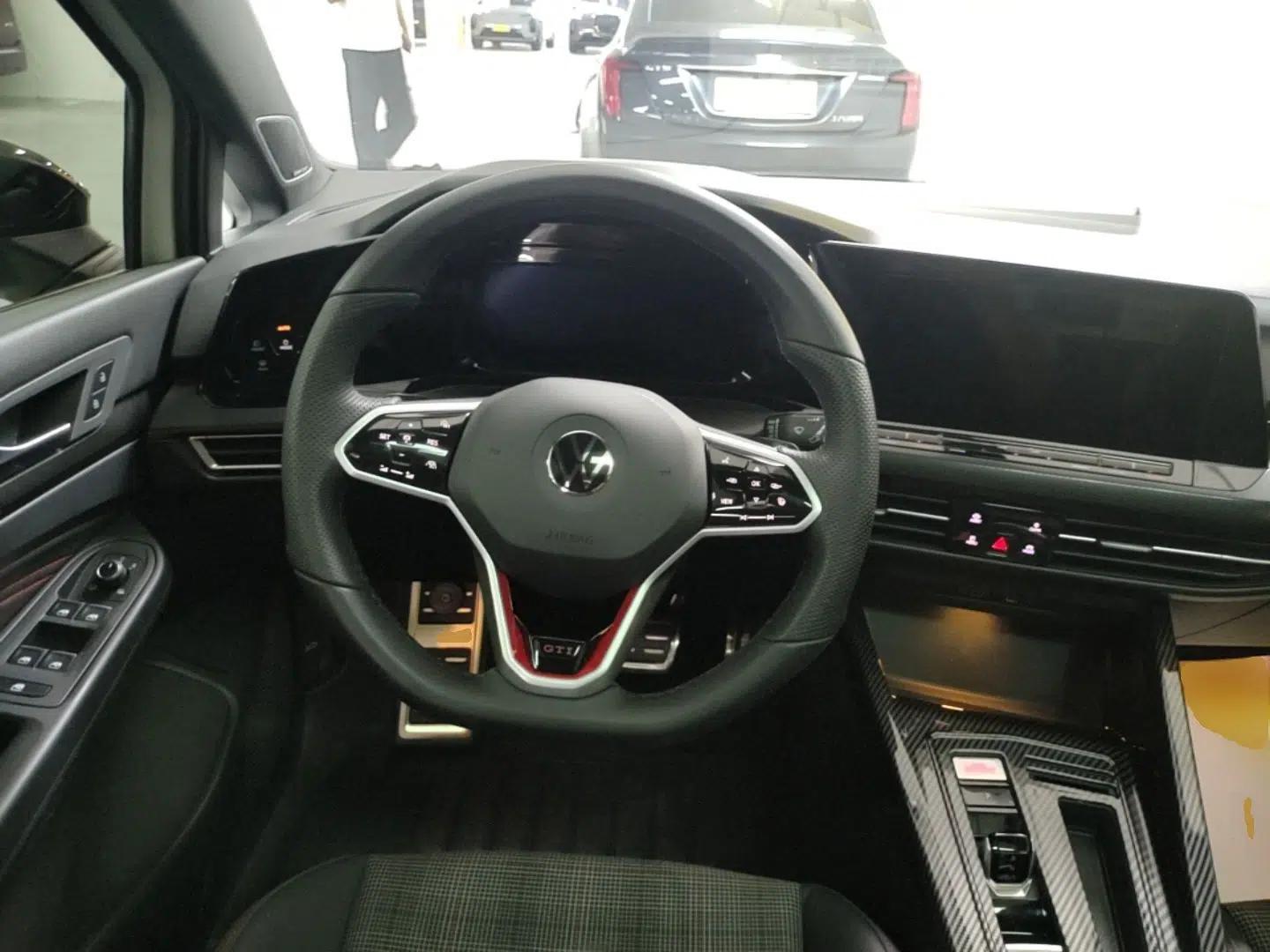 Volkswagen Golf GTI 2021 380TSI DSG GTI — миниатюра 13
