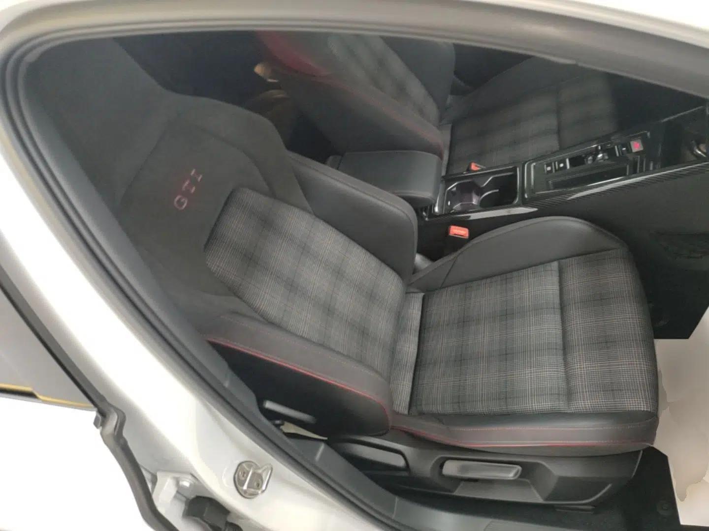 Volkswagen Golf GTI 2021 380TSI DSG GTI — миниатюра 19