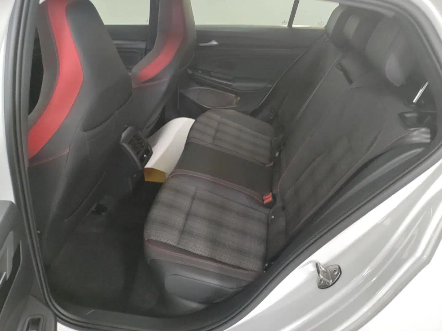 Volkswagen Golf GTI 2021 380TSI DSG GTI — миниатюра 20