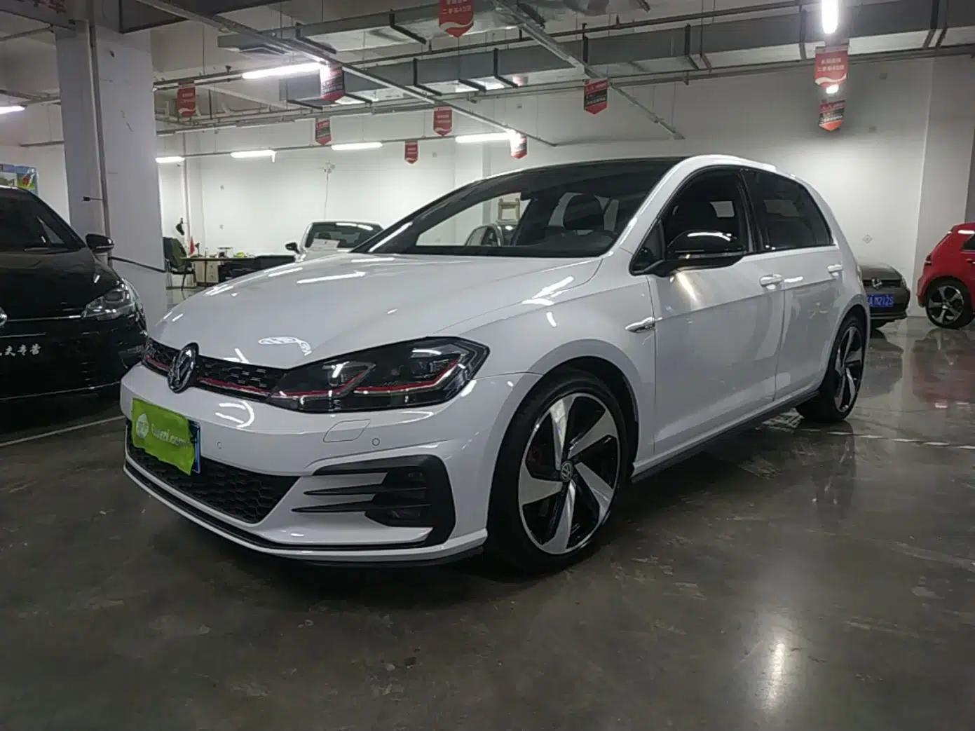 Volkswagen Golf GTI 2019 2.0 TSI GTI China V Standard — миниатюра 1