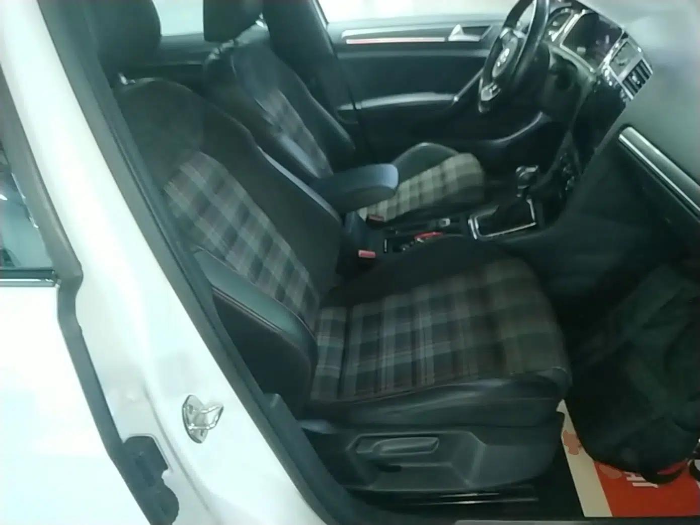 Volkswagen Golf GTI 2019 2.0 TSI GTI China V Standard — миниатюра 19