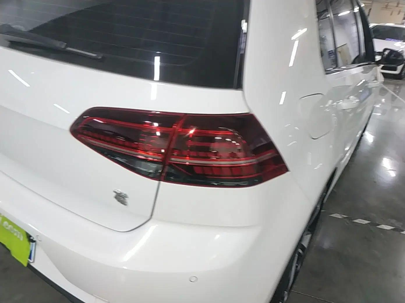 Volkswagen Golf GTI 2019 2.0 TSI GTI China V Standard — миниатюра 9