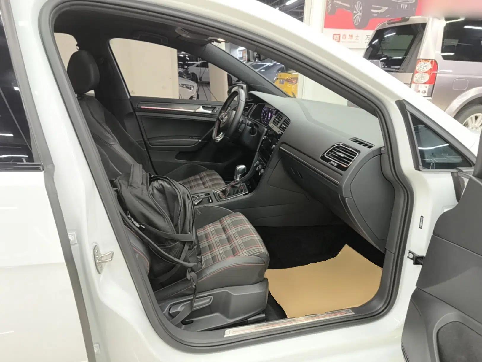 Volkswagen Golf GTI 2019 2.0 TSI GTI China V Standard — миниатюра 19