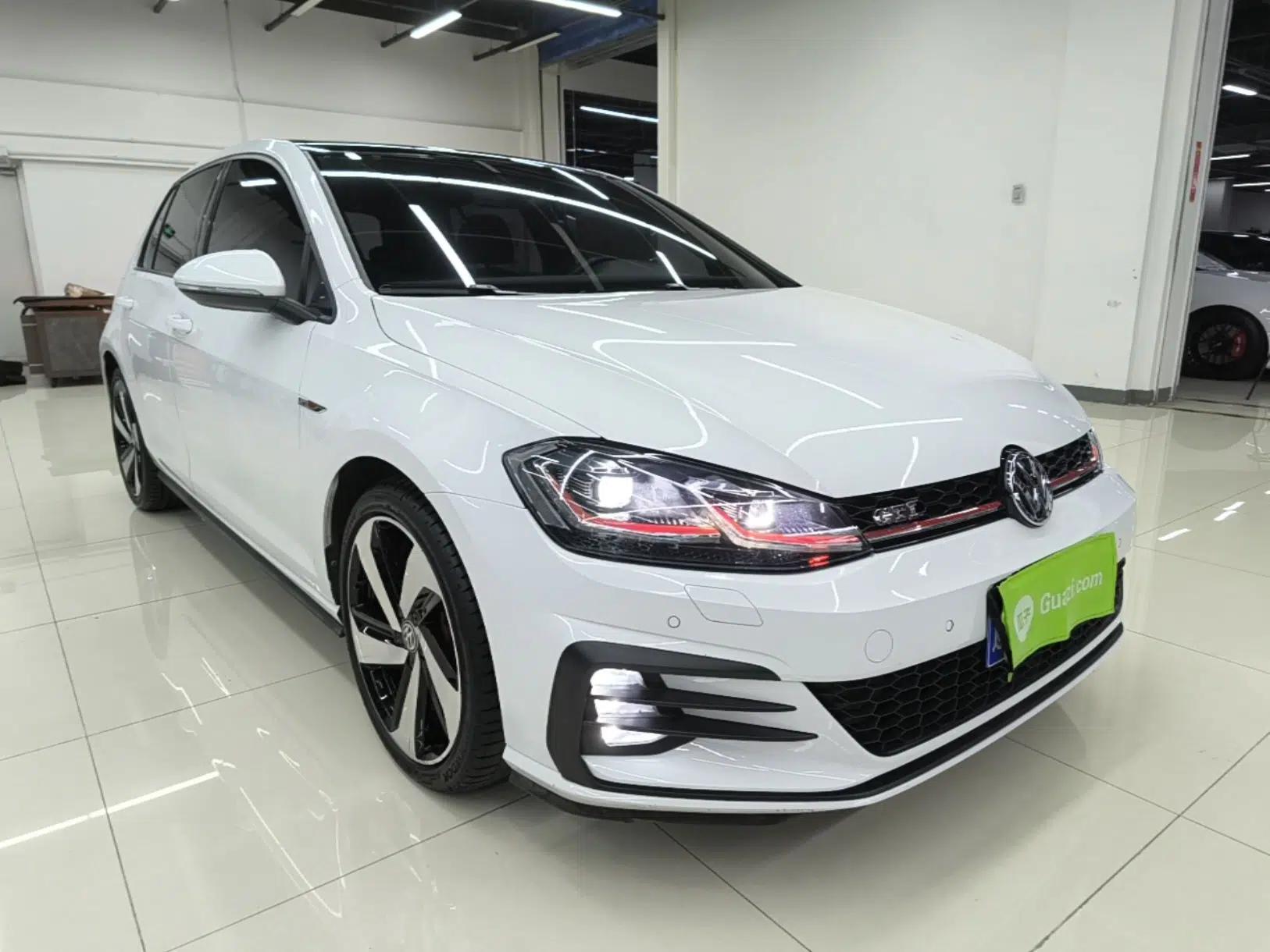 Volkswagen Golf GTI 2019 2.0 TSI GTI China V Standard — миниатюра 3