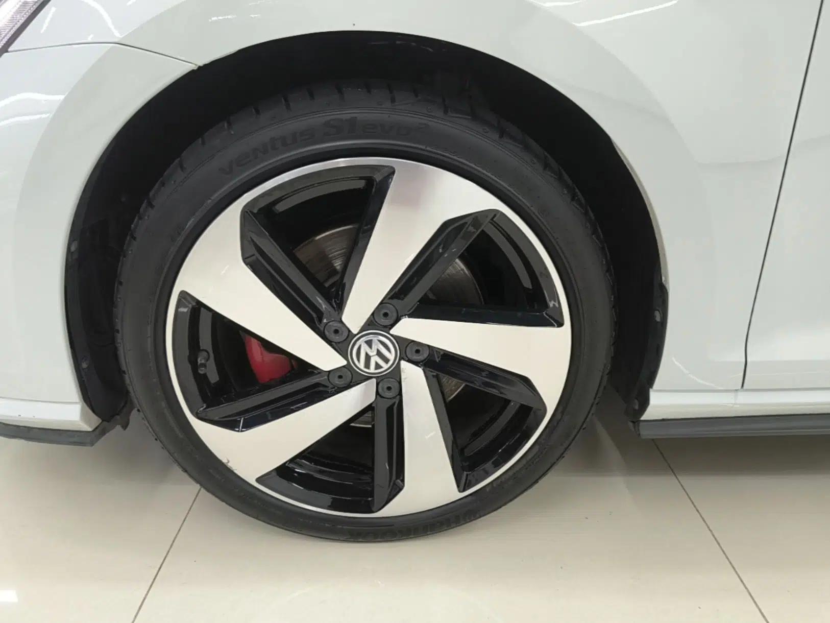 Volkswagen Golf GTI 2019 2.0 TSI GTI China V Standard — миниатюра 10