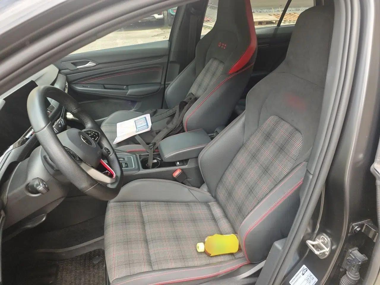 Volkswagen Golf GTI 2023 380TSI DSG GTI — миниатюра 15