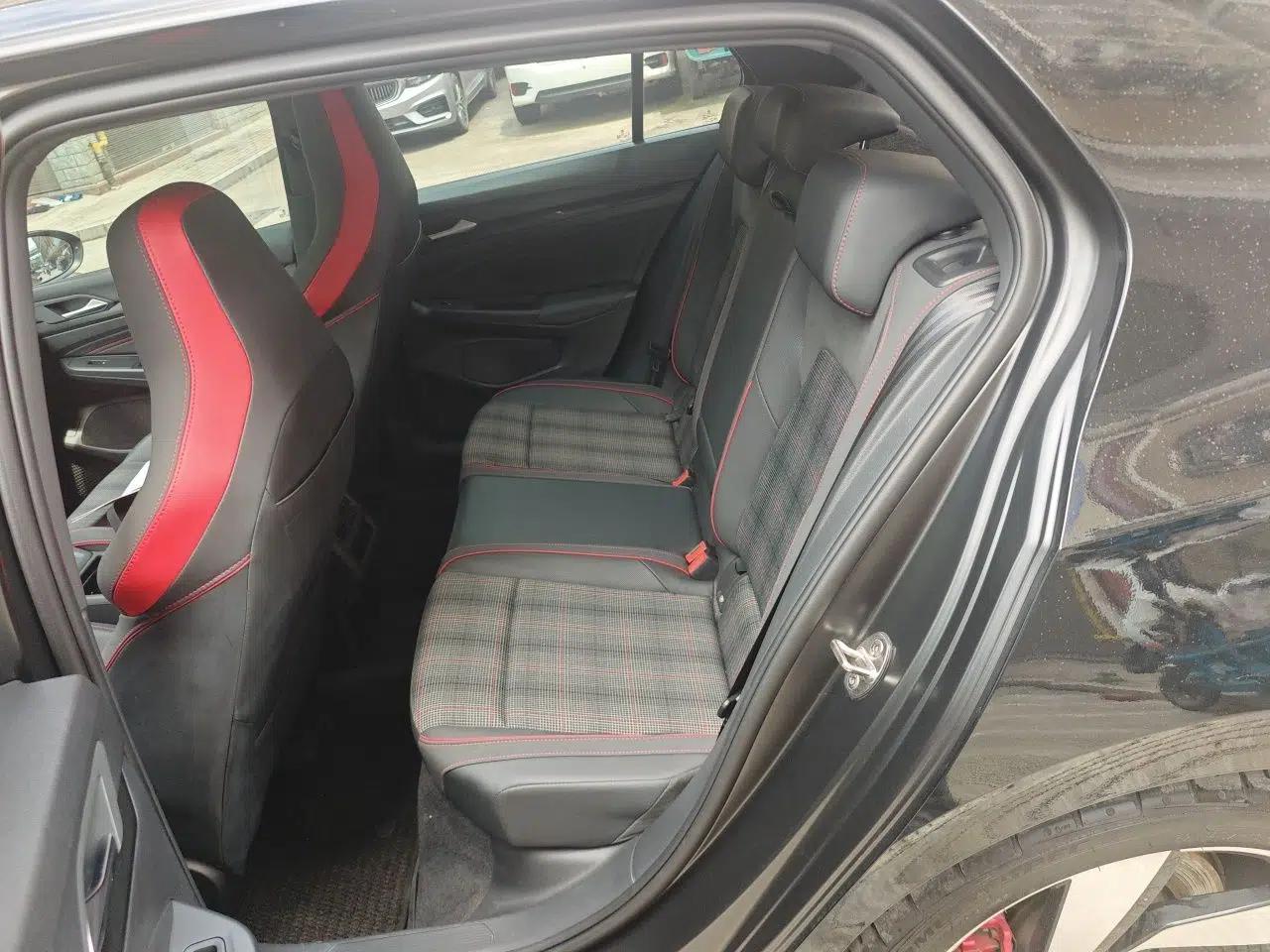 Volkswagen Golf GTI 2023 380TSI DSG GTI — миниатюра 17