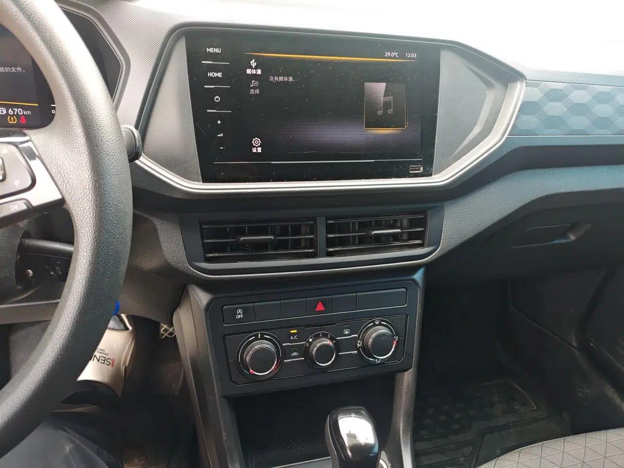 Volkswagen T-Cross 2022 1.5L Automatic Fashion Edition — миниатюра 13