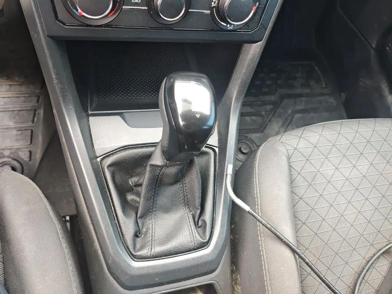 Volkswagen T-Cross 2022 1.5L Automatic Fashion Edition — миниатюра 14