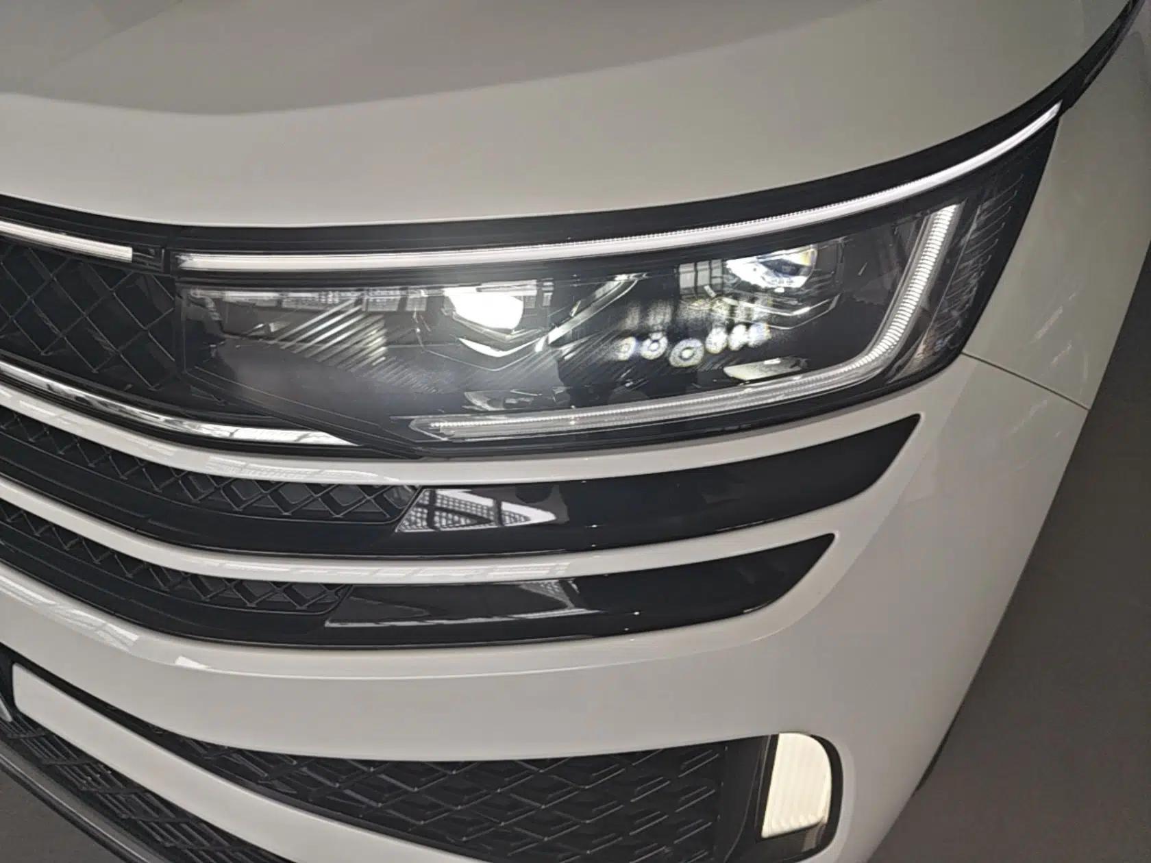 Volkswagen Tavendor 2024 380TSI All-Wheel-Drive R-Line Cruise Premium Edition — миниатюра 8