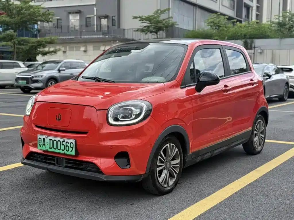 Leapmotor T03 2021 400 Luxury Edition — миниатюра 1