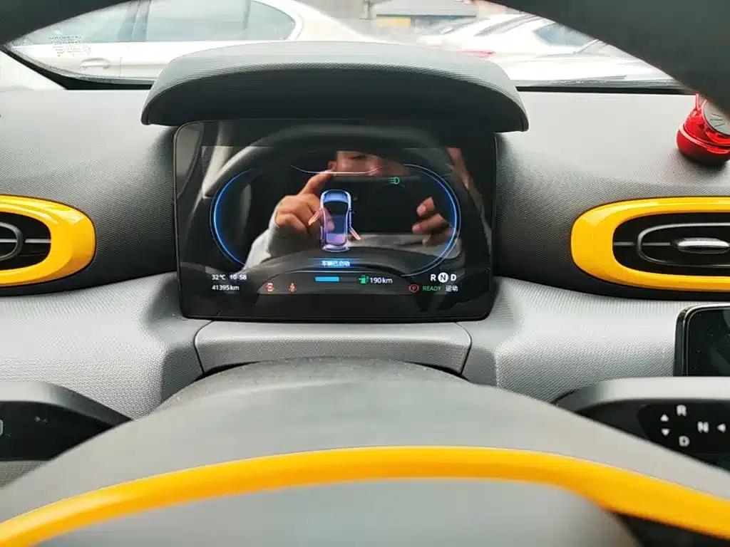 Leapmotor T03 2020 400 Luxury Edition — миниатюра 12