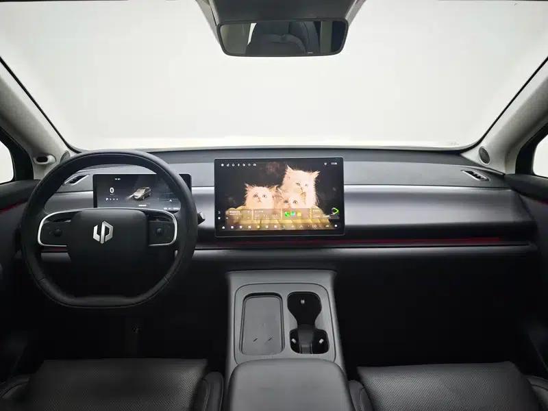 Leapmotor C10 2024 Range Extended Electric Vehicle 210 LiDAR Edition — миниатюра 14