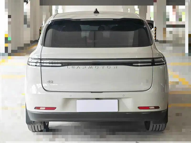 Leapmotor C10 2024 Pure Electric Version 530 Smart Edition — миниатюра 5
