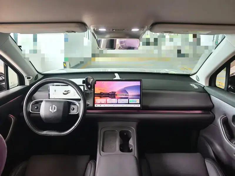 Leapmotor C10 2024 Pure Electric Version 530 Smart Edition — миниатюра 6